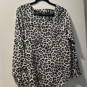 Ann Taylor Black & White Leopard Square Neck Long Sleeve Top